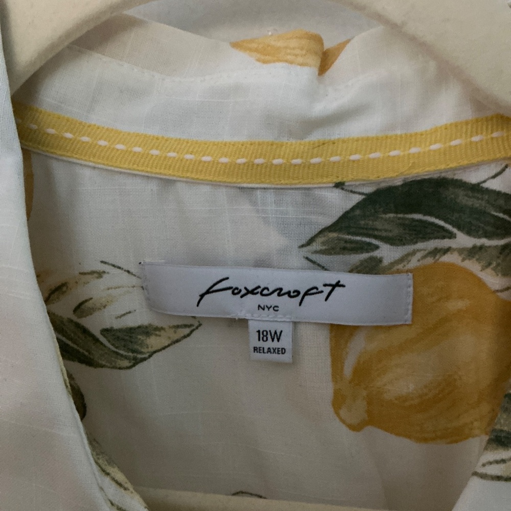 Foxcroft Lemon Print Tunic-Length Button-Down Shirt, 18W, NWT - Picture 2 of 6